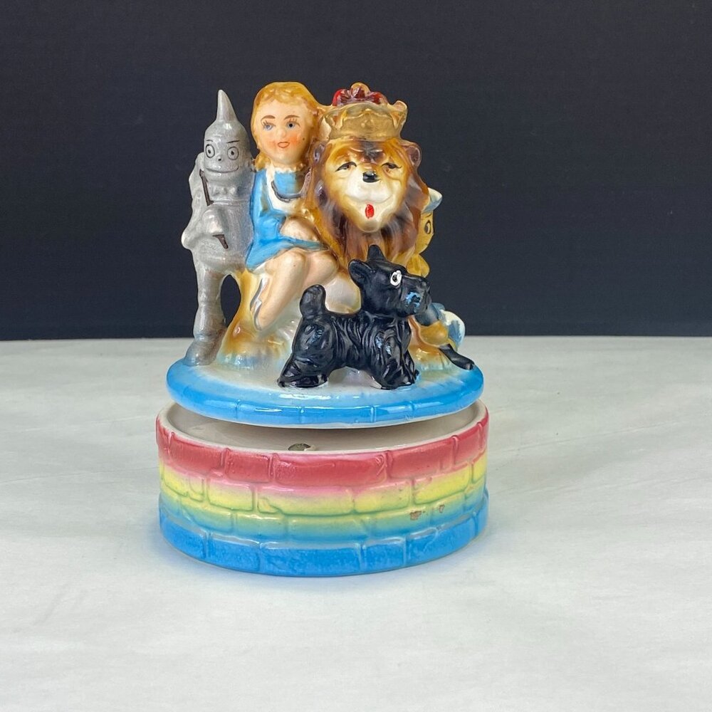 Vintage Wizard of Oz Ceramic Music Box Fuji Japan